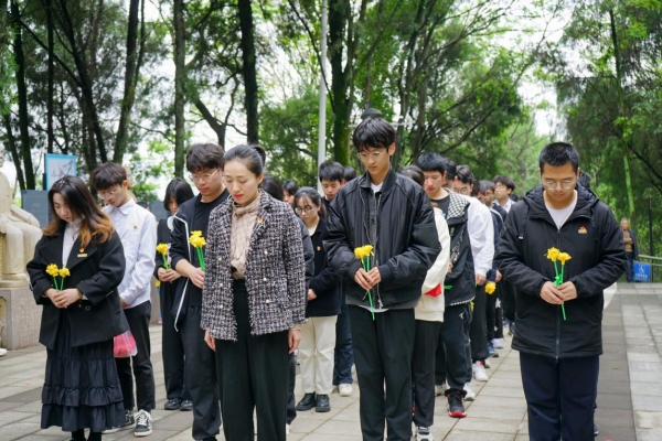 江西理工大学：红色与诗色交织的清明